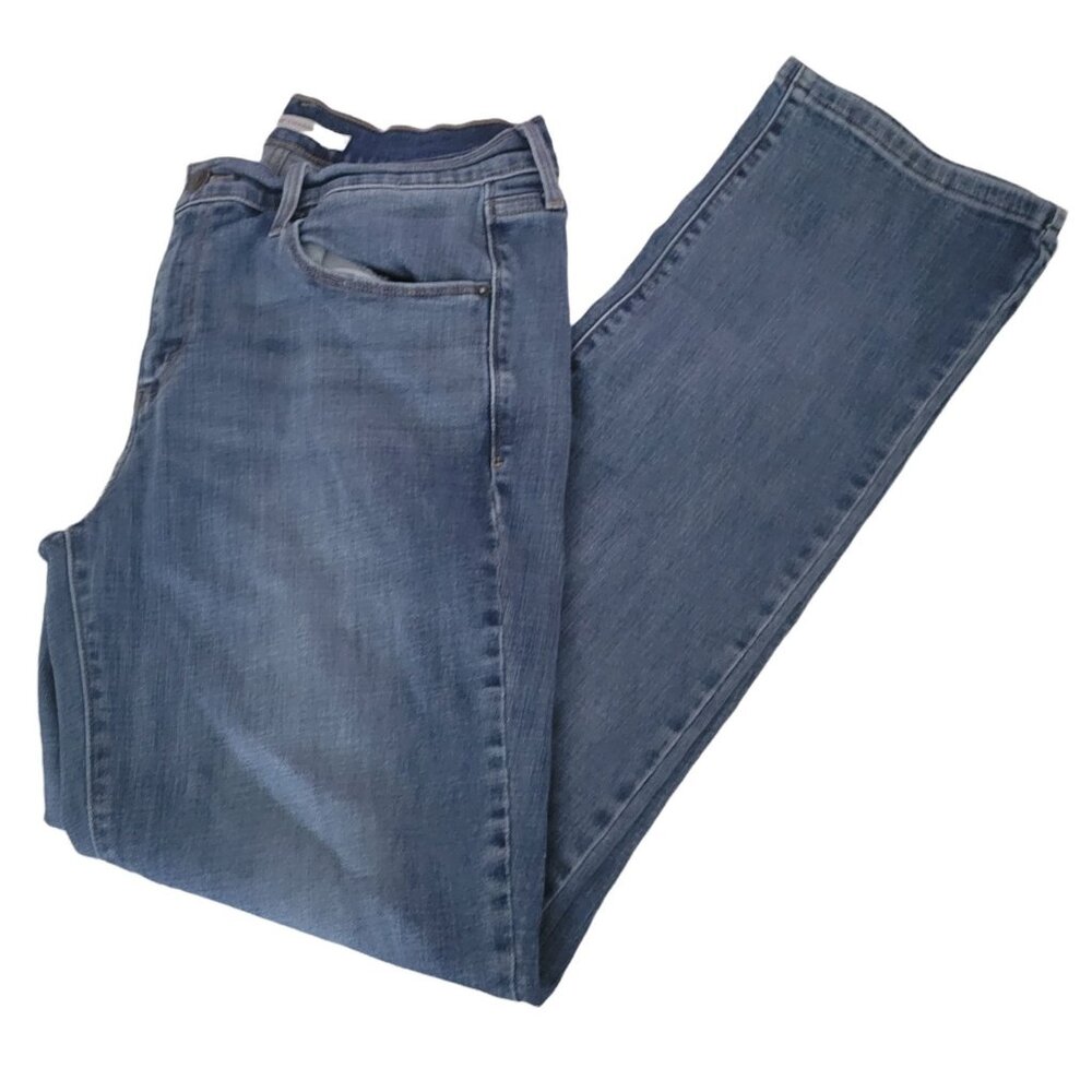 Levis 505 Straight Jeans Womens Size 30 Mid Rise Medium Wash Denim Pants